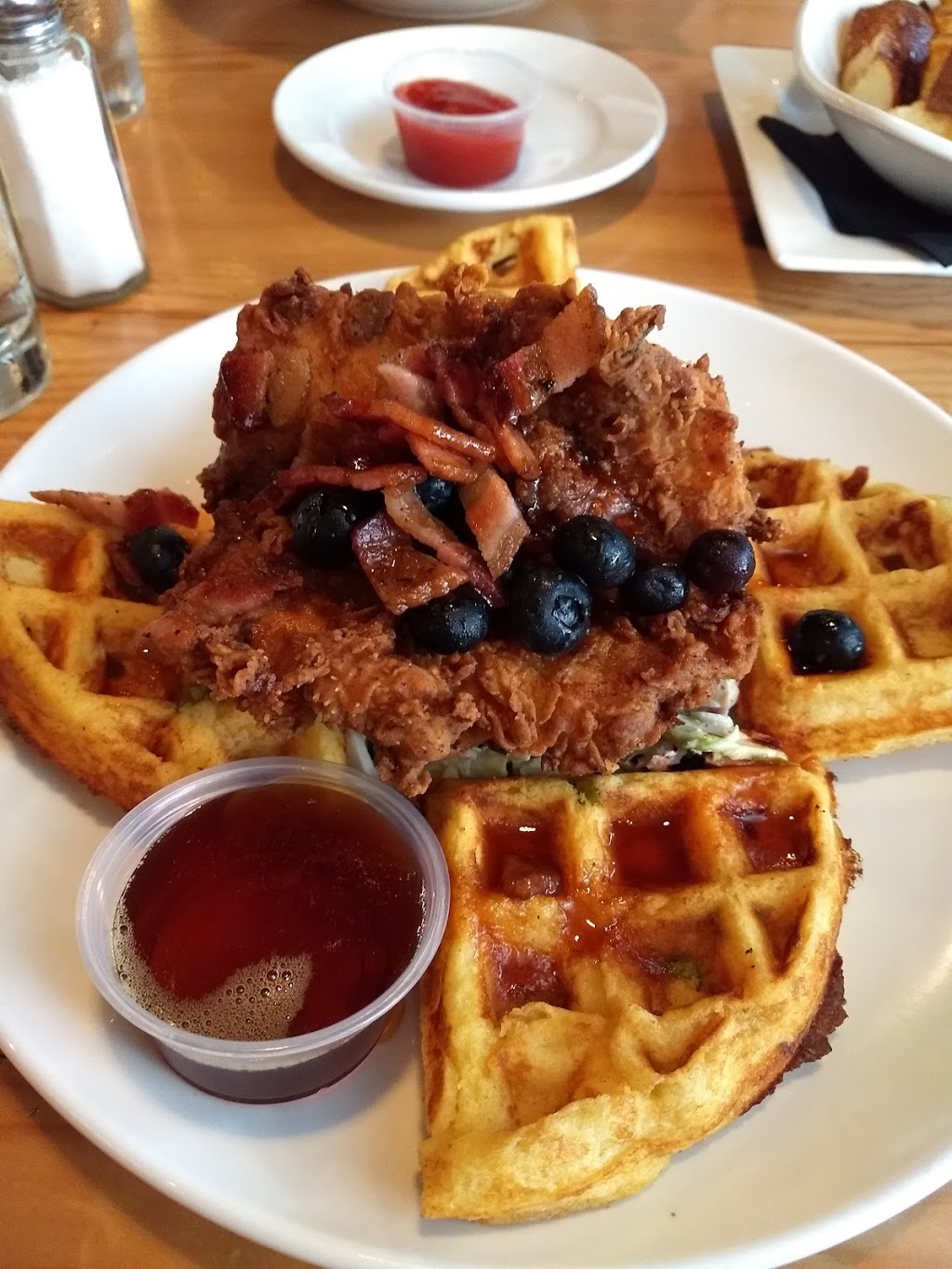 The Urban Tap | restaurant | 1209 E Carson St, Pittsburgh, PA 15203, USA | 4125867499 OR +1 412-586-7499