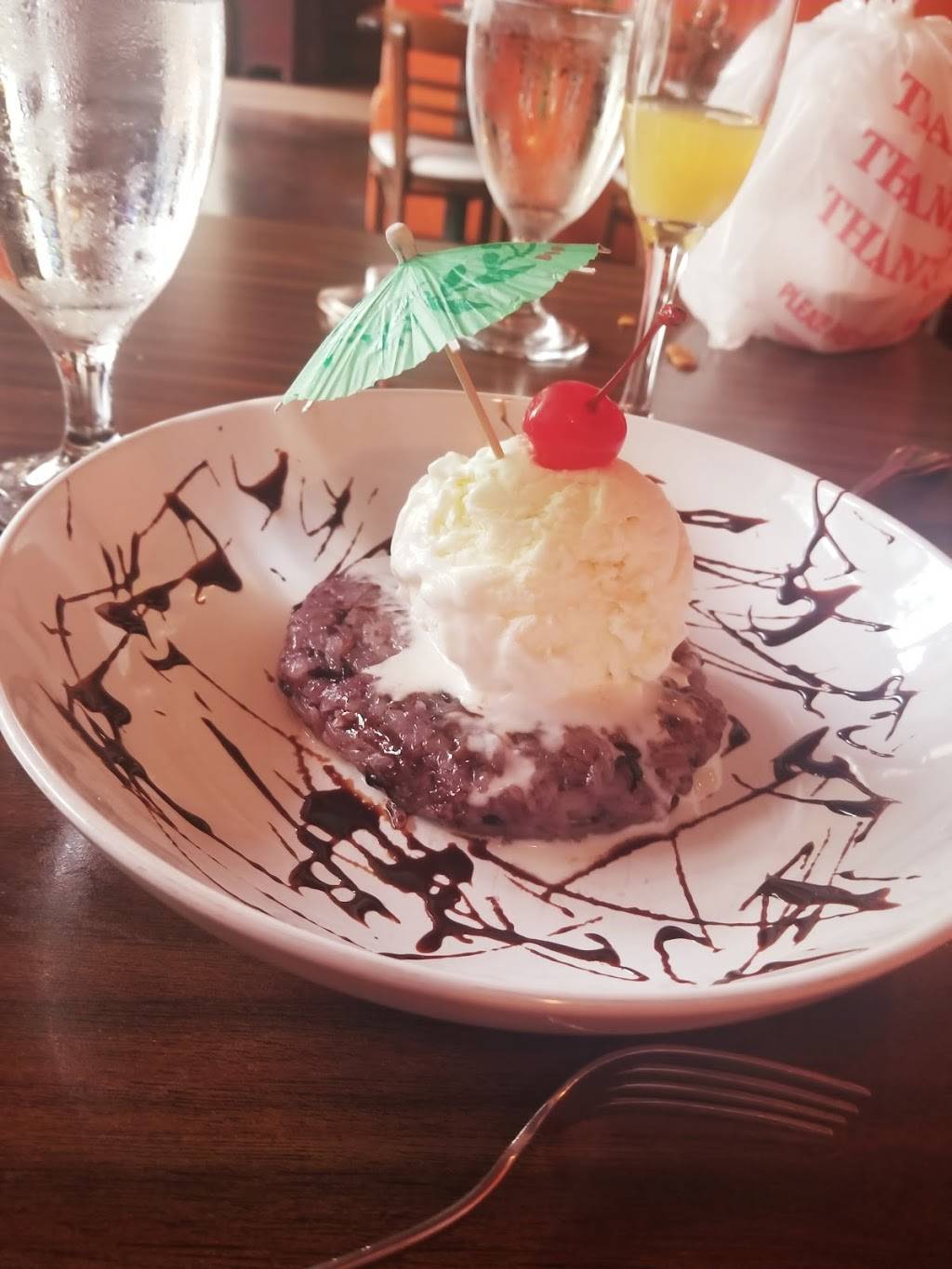 Si Lom Restaurant | restaurant | 3300 Oak Lawn Ave #110, Dallas, TX 75219, USA | 2147800983 OR +1 214-780-0983