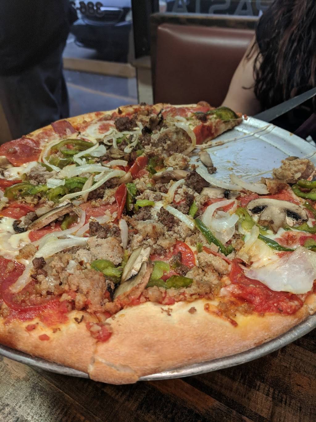 Scorpios Italian Eatery & Pizzeria | restaurant | 2742 Elkcam Blvd, Deltona, FL 32738, USA | 4073289919 OR +1 407-328-9919