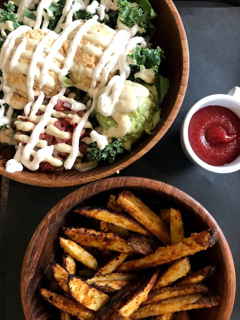 Choices Cafe Coconut Grove | restaurant | 2895 McFarlane Rd, Coconut Grove, FL 33133, USA | 3054140330 OR +1 305-414-0330