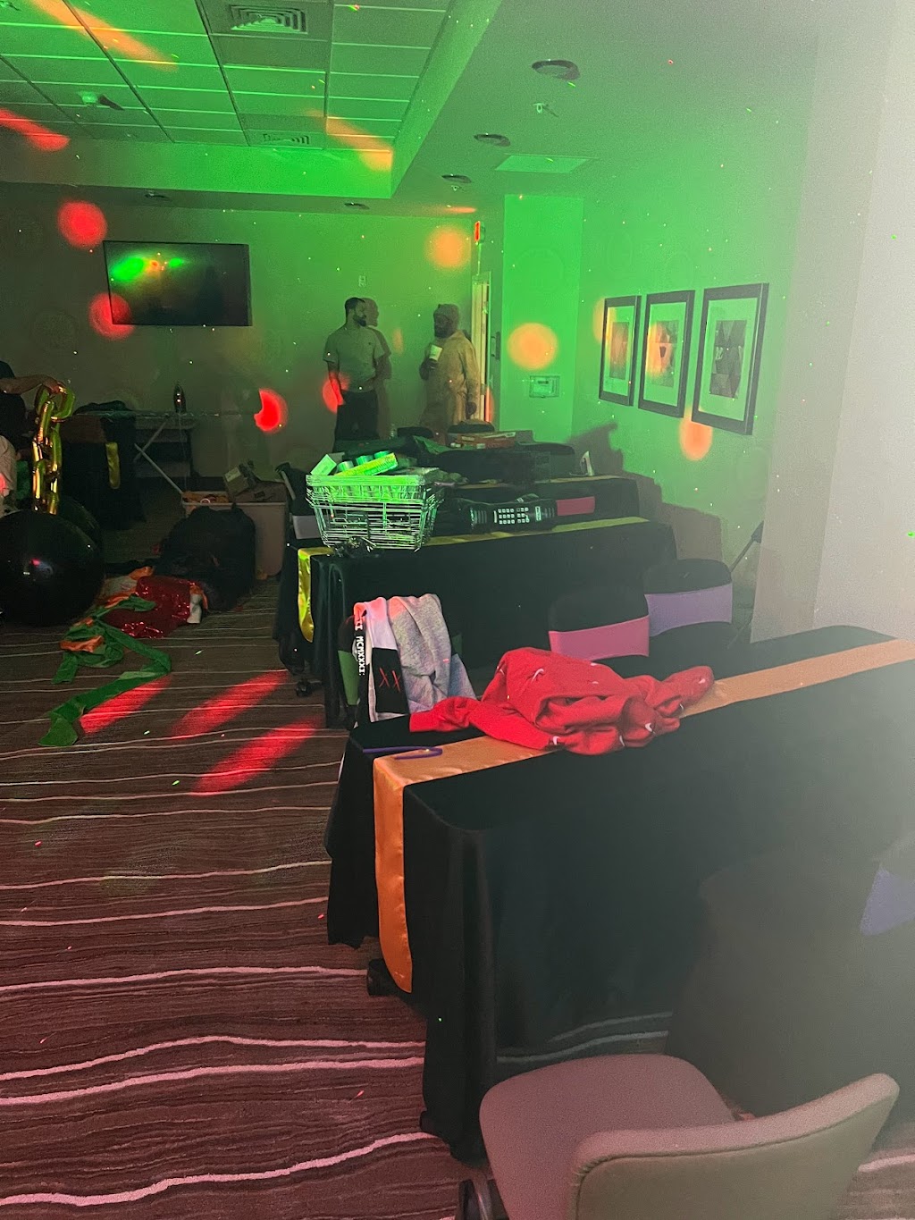 Big boys bbq & grill | restaurant | 4571 US-11E, Bluff City, TN 37618, USA | 4235577801 OR +1 423-557-7801