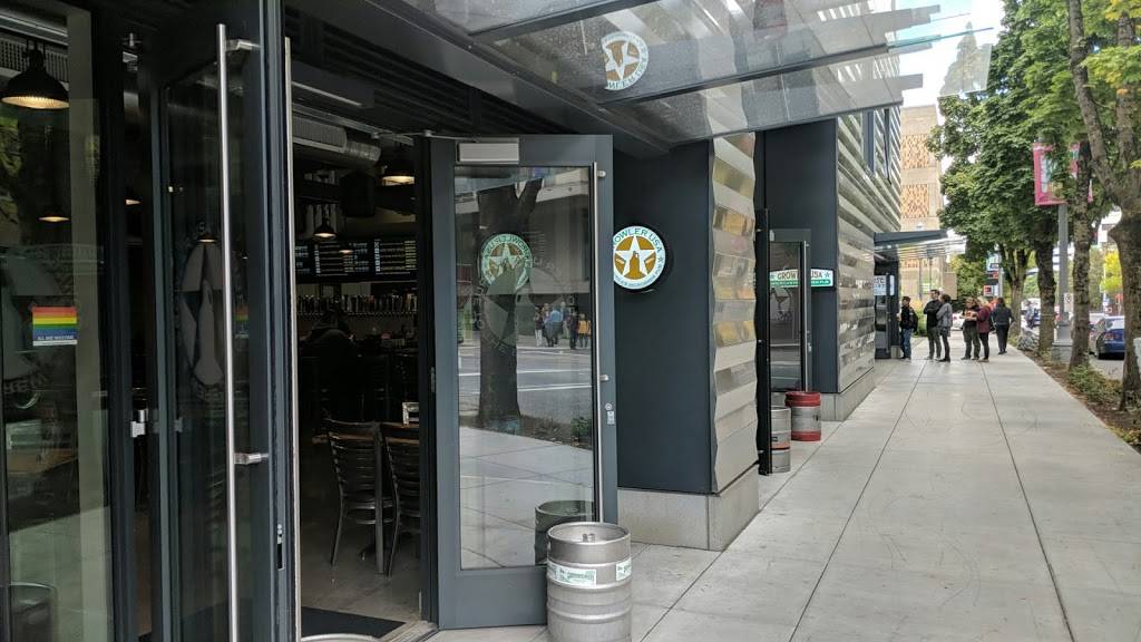 Growler USA - Portland | restaurant | 615 SW Harrison St suite b, Portland, OR 97201, USA | 5037253204 OR +1 503-725-3204