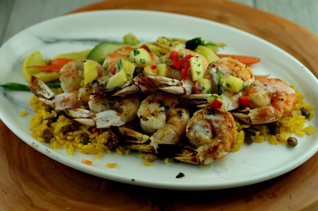 Riviera Bar and Grill | restaurant | 5500 Deltona Dr, Punta Gorda, FL 33950, USA | 9416392633 OR +1 941-639-2633