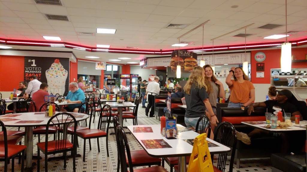 Steak n Shake | restaurant | 1580 Wabash Ave, Springfield, IL 62704, USA | 2177870392 OR +1 217-787-0392