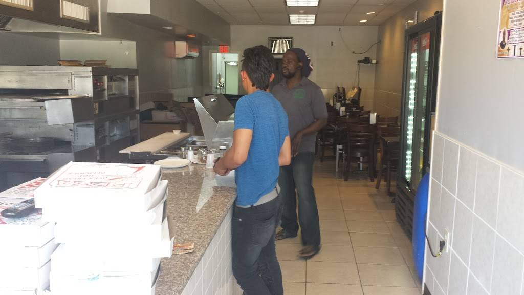 Shouf Shouf Halal | restaurant | 6852 Elmwood Ave, Philadelphia, PA 19142, USA | 2153651569 OR +1 215-365-1569