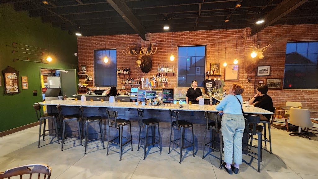 The Bull Moose | restaurant | 3548 Center St, Omaha, NE 68105, USA | 5318674480 OR +1 531-867-4480