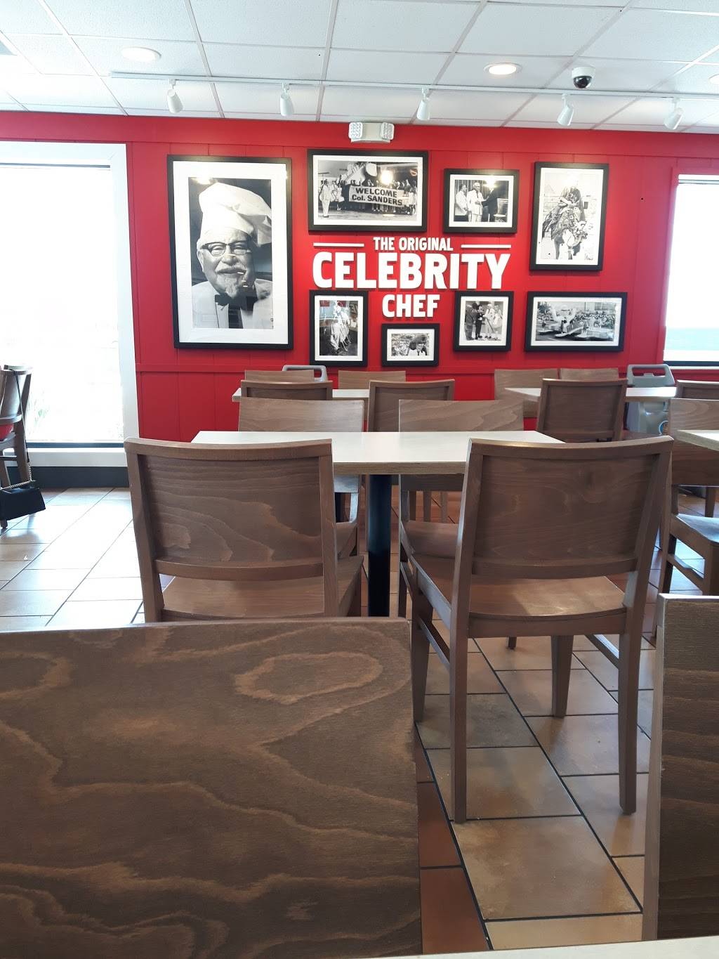 KFC | restaurant | 6217 International Dr, Orlando, FL 32819, USA | 4073529203 OR +1 407-352-9203