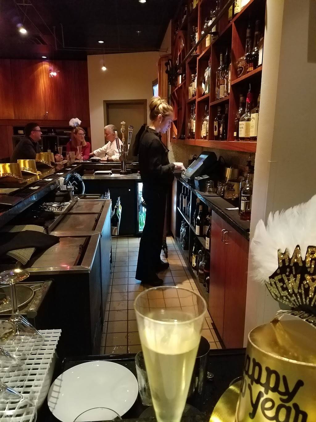 River Oaks Restaurant | restaurant | 5871 Poplar Ave, Memphis, TN 38119, USA | 9016839305 OR +1 901-683-9305