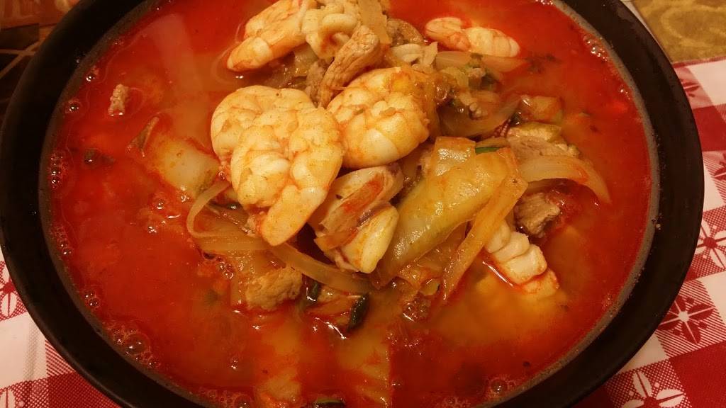 New Beijing Chinese Restaurant | restaurant | 610 Roosevelt Rd, Glen Ellyn, IL 60137, USA | 6304691535 OR +1 630-469-1535