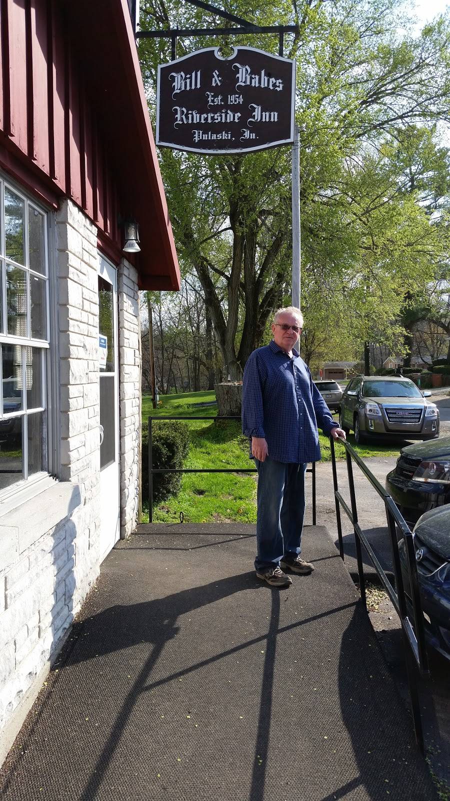 Bill and Babes | restaurant | 5658 S Main St, Winamac, IN 46996, USA | 5745950536 OR +1 574-595-0536