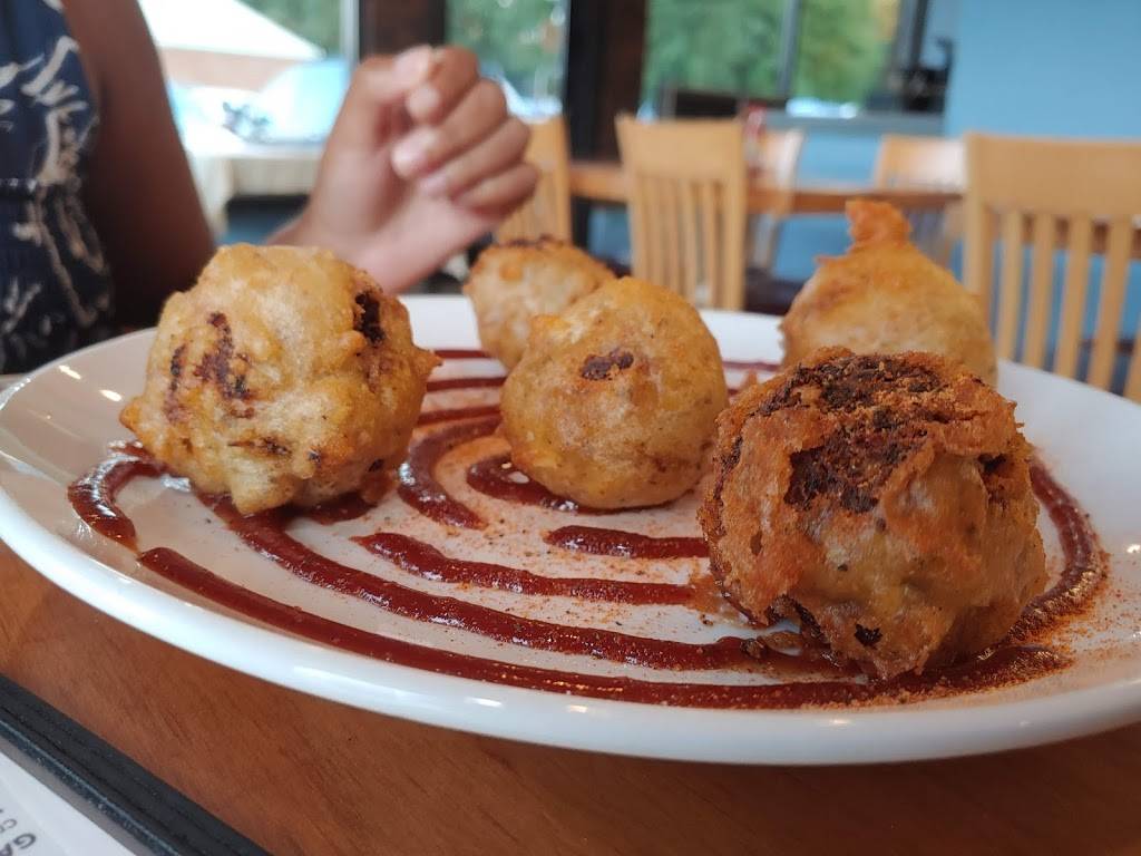 Midtown Eats | restaurant | 736 J Clyde Morris Blvd, Newport News, VA 23601, USA | 7575998411 OR +1 757-599-8411