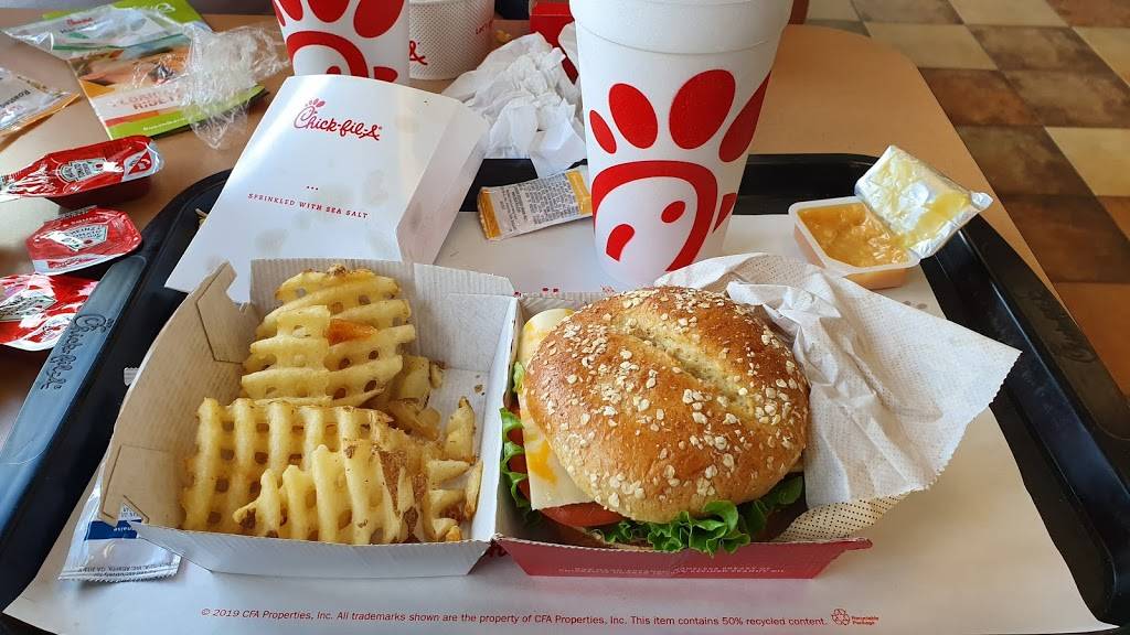 Chick-fil-A | restaurant | 13448 FL-535, Orlando, FL 32821, USA | 4078277032 OR +1 407-827-7032