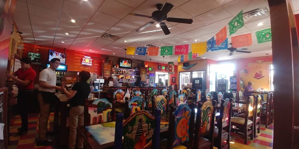 Sombrerito Mexican Restaurant | restaurant | 111 W Spring Creek Rd, East Peoria, IL 61611, USA | 3096985420 OR +1 309-698-5420