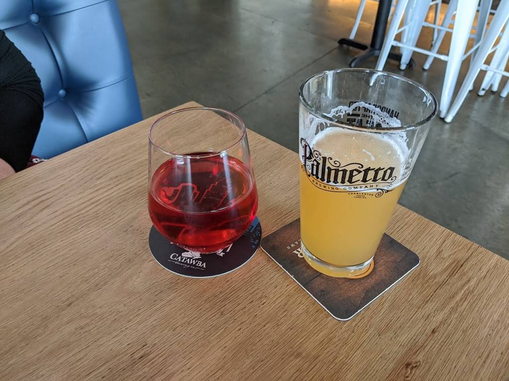 Taproom Social | restaurant | 430 W 4th St, Charlotte, NC 28202, USA | 9802372680 OR +1 980-237-2680