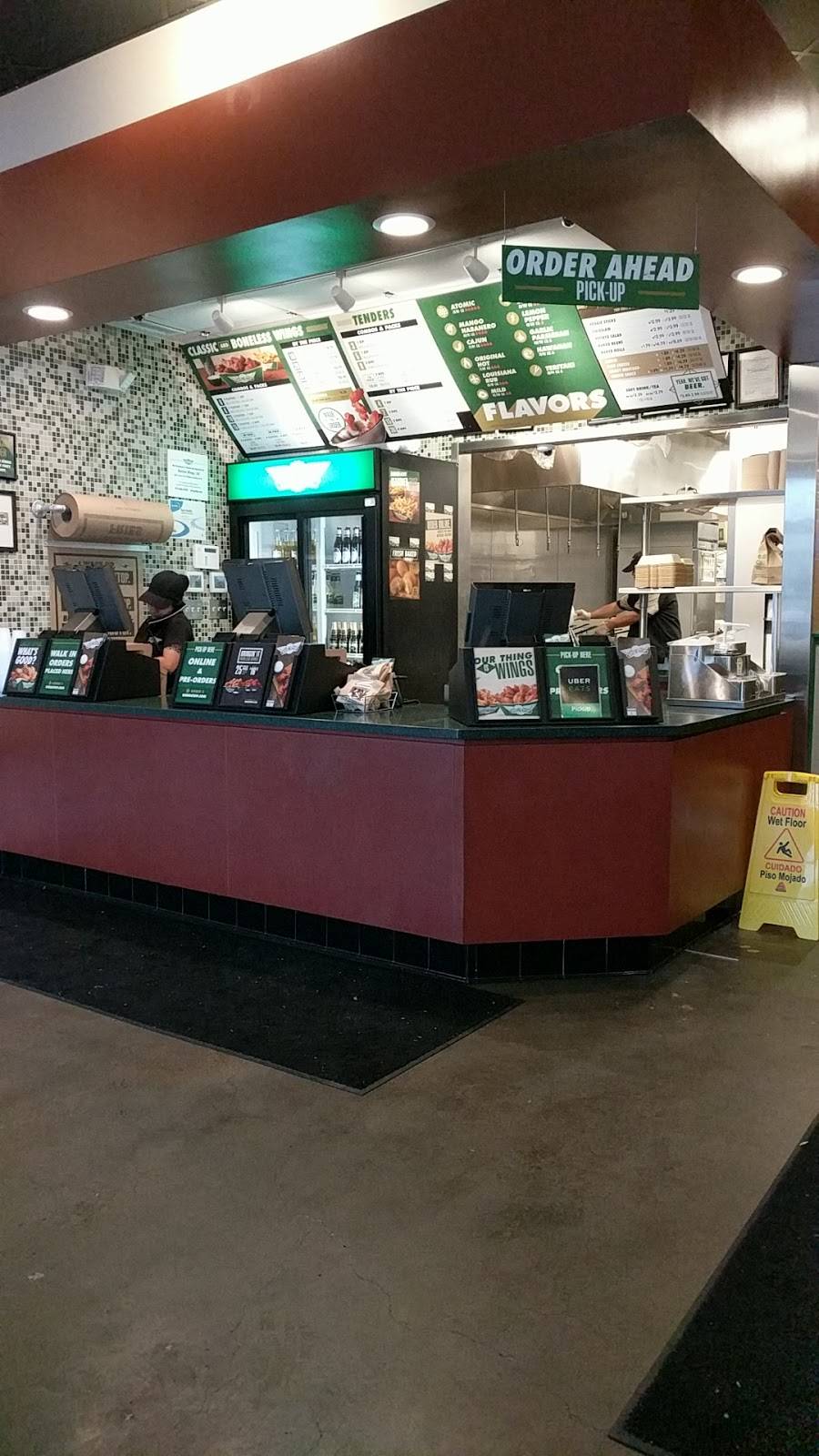 Wingstop | restaurant | 678 Fellsway, Medford, MA 02155, USA | 7813919464 OR +1 781-391-9464