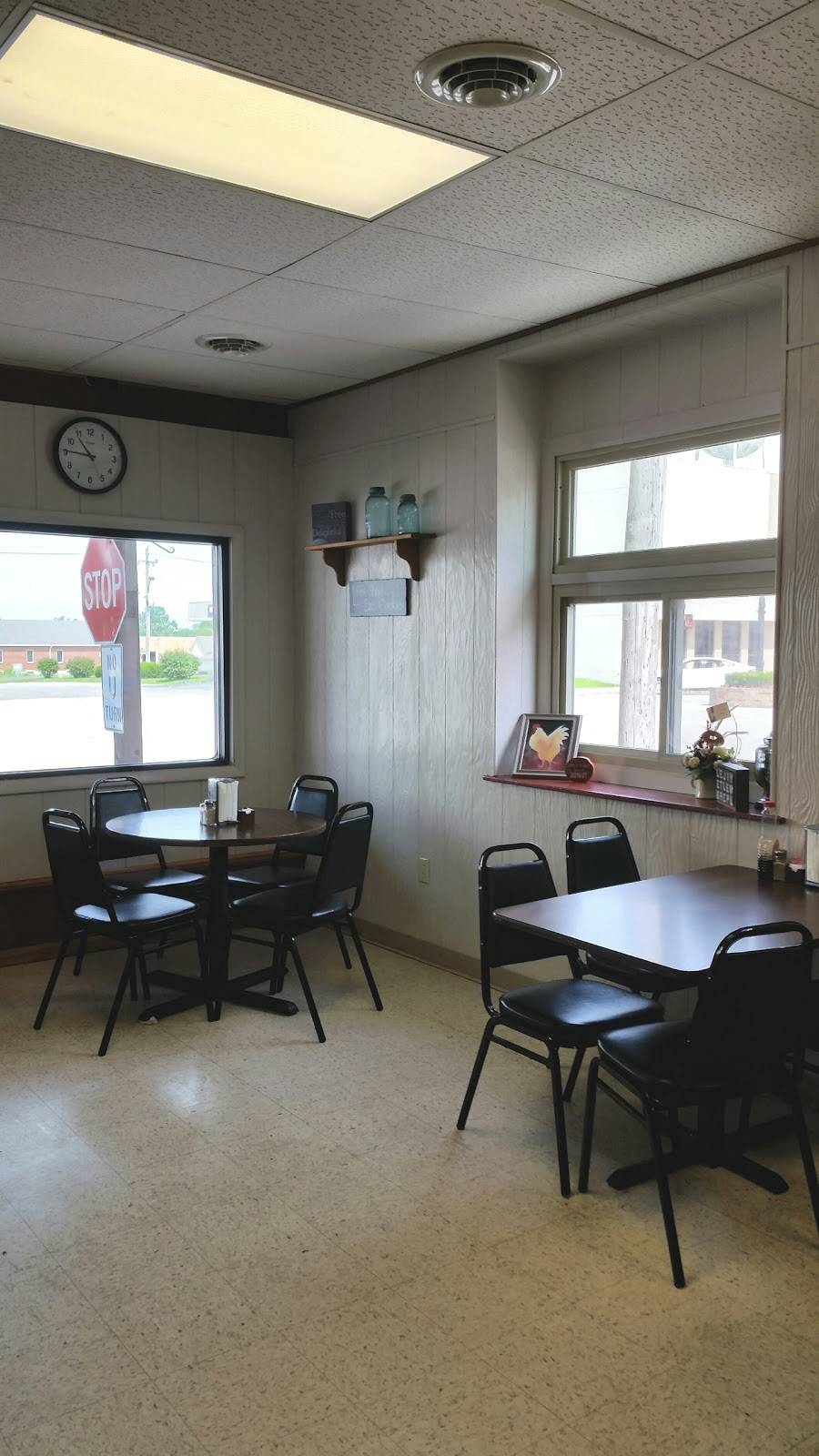 The Broadway Bakery | restaurant | 301 S Broadway, Salisbury, MO 65281, USA | 6603886757 OR +1 660-388-6757