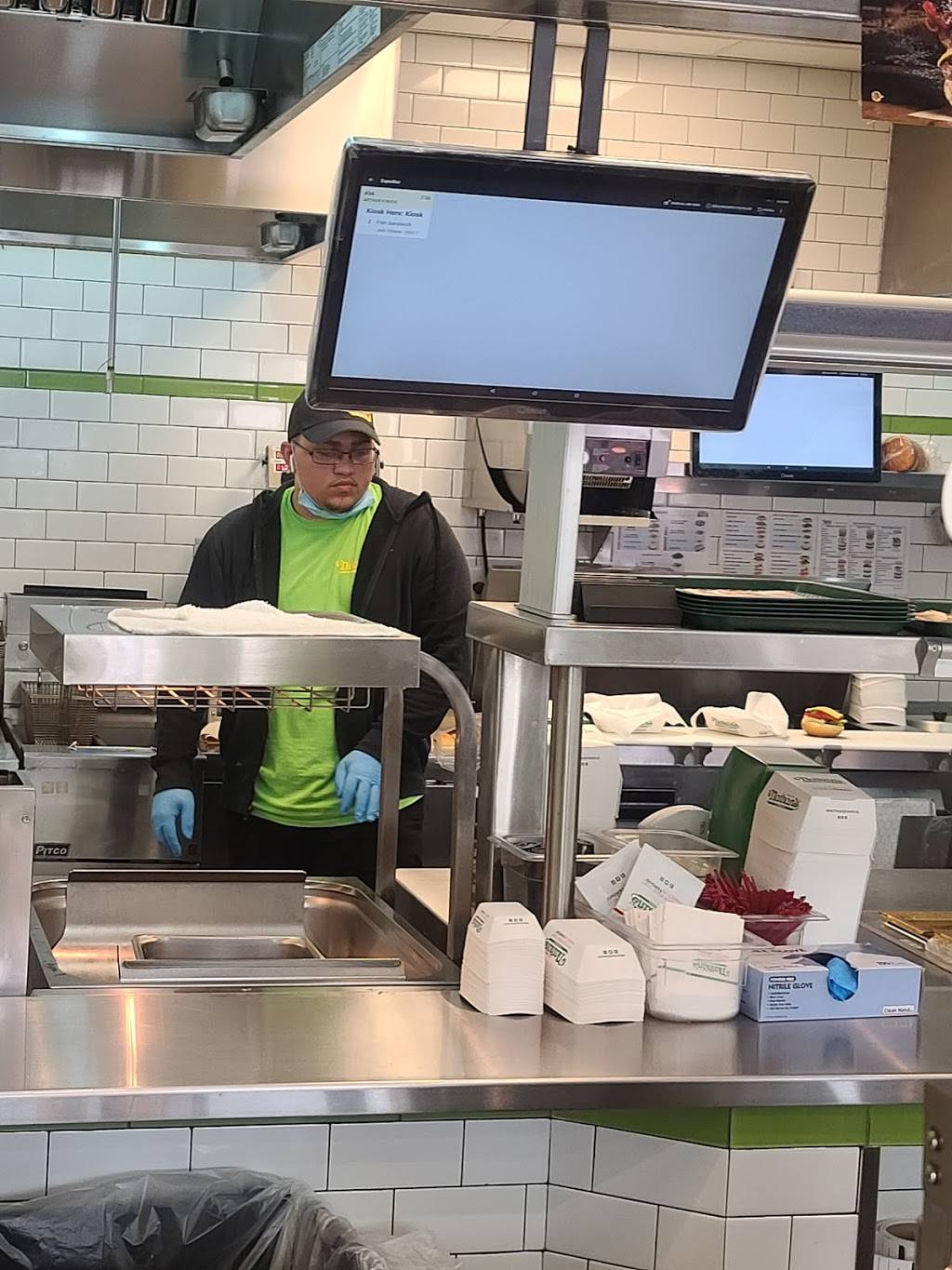 Nathan´s Famous Old Town | restaurant | 5770 W Irlo Bronson Memorial Hwy Suite 135, Kissimmee, FL 34746, USA | 4075073635 OR +1 407-507-3635