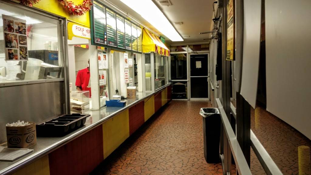 Circus Family Restaurant | restaurant | 1600 Wake Forest Rd, Raleigh, NC 27604, USA | 9198342213 OR +1 919-834-2213