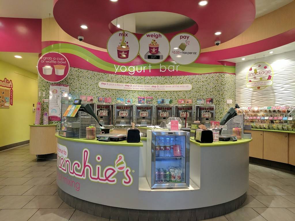 Menchies Frozen Yogurt | bakery | 1247 East Blvd Ste 240, Charlotte, NC 28203, USA | 7043481256 OR +1 704-348-1256