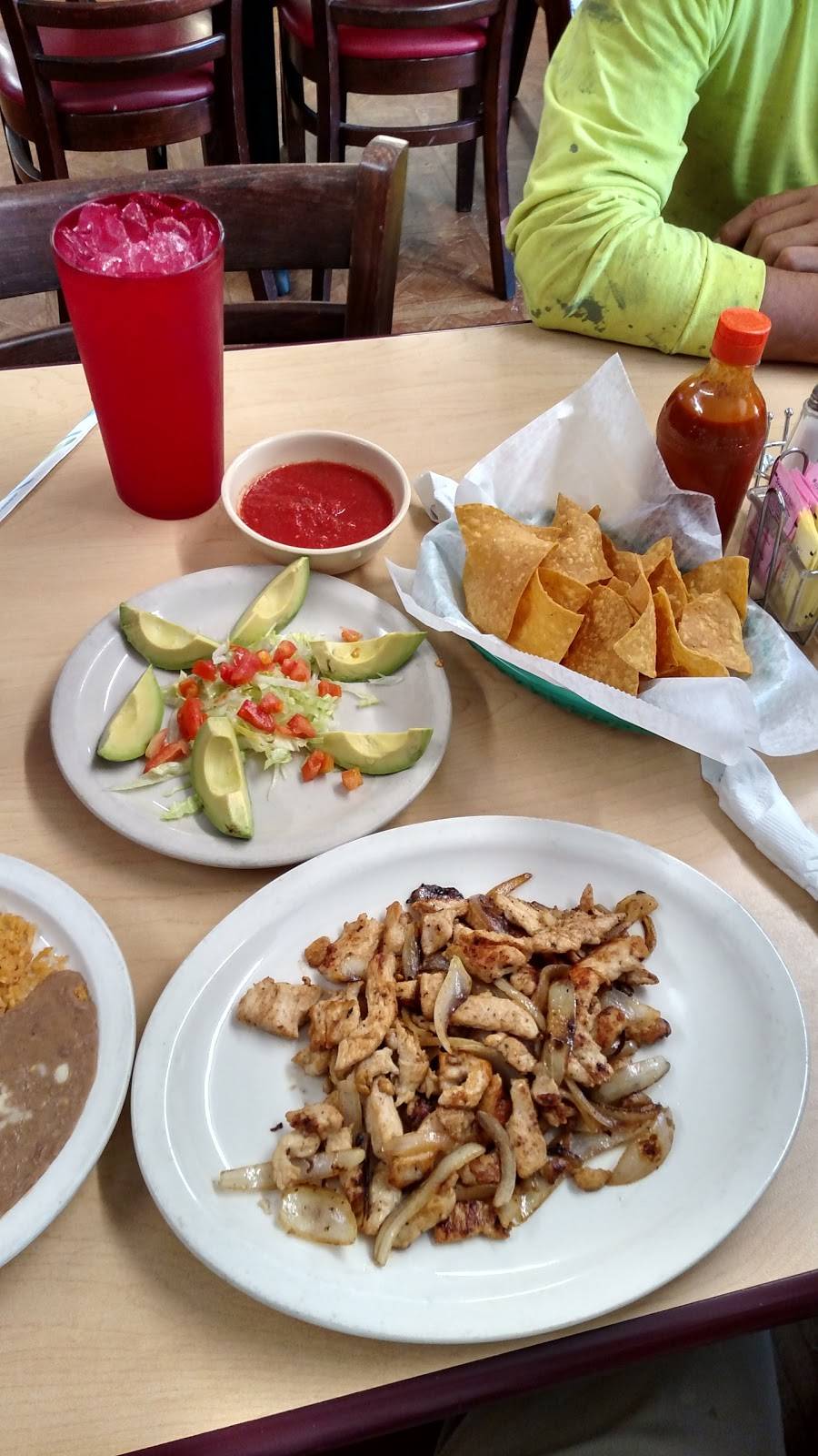 Los Poblanos | restaurant | 4133 US-411, Ocoee, TN 37361, USA | 4233383983 OR +1 423-338-3983