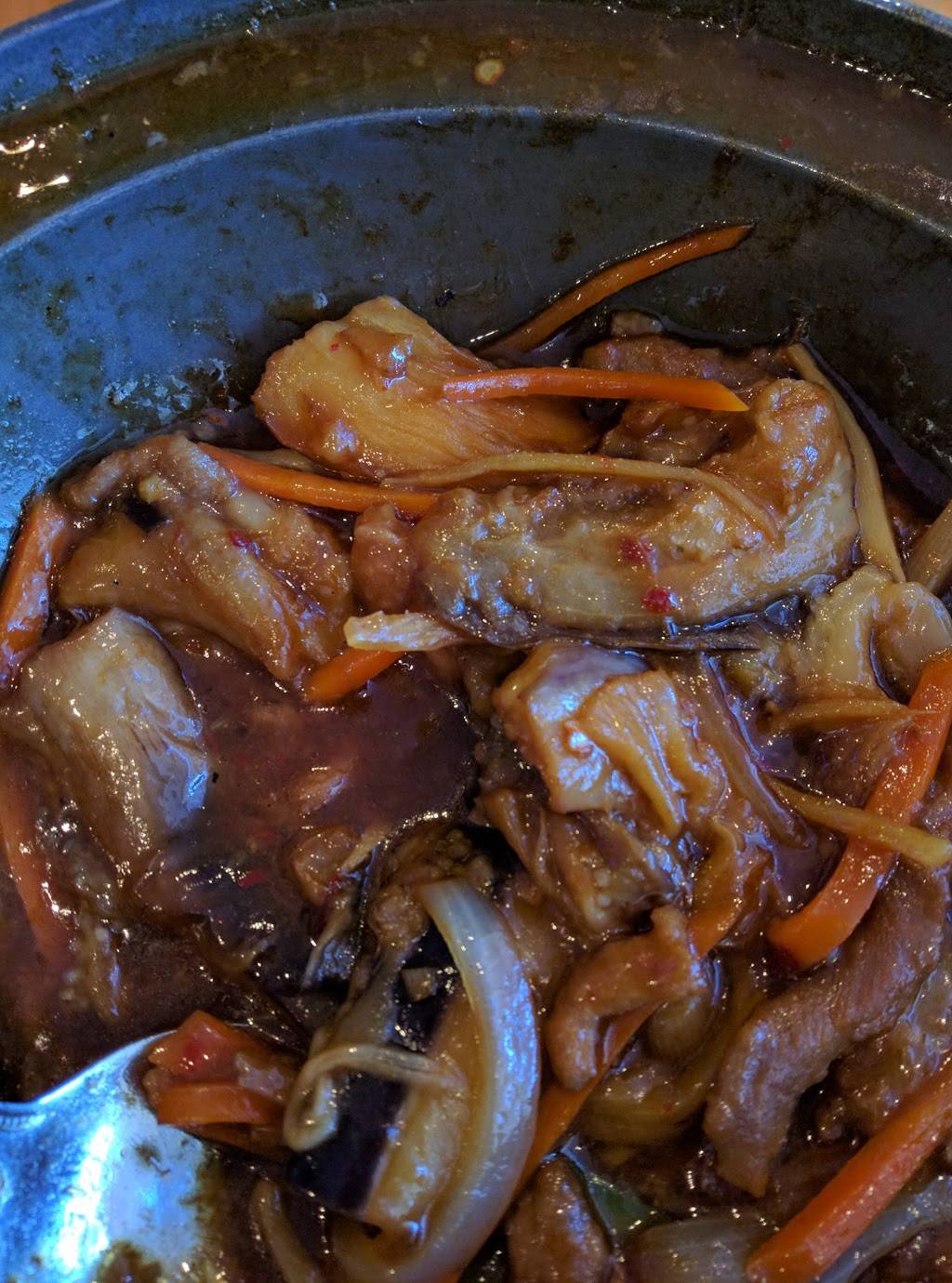 Wing Wah Chinese Restaurant | restaurant | 15138 13 Mile Rd, Warren, MI 48088, USA | 5867768396 OR +1 586-776-8396