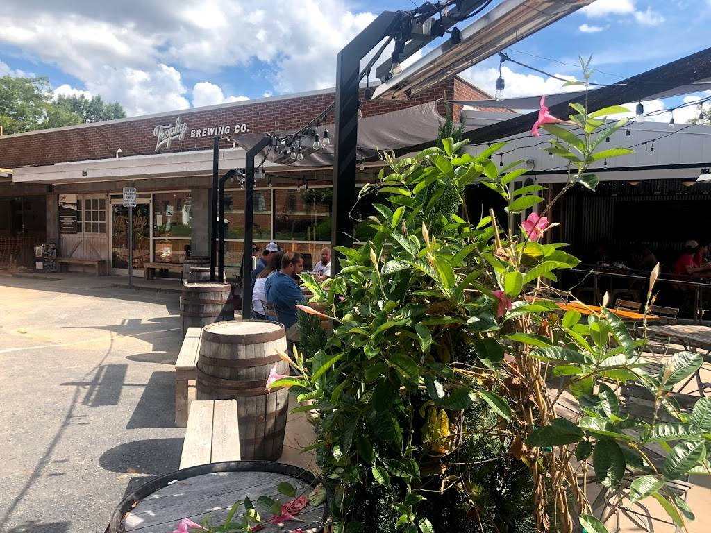 Trophy Brewing & Pizza | restaurant | 827 W Morgan St, Raleigh, NC 27603, USA | 9198034849 OR +1 919-803-4849