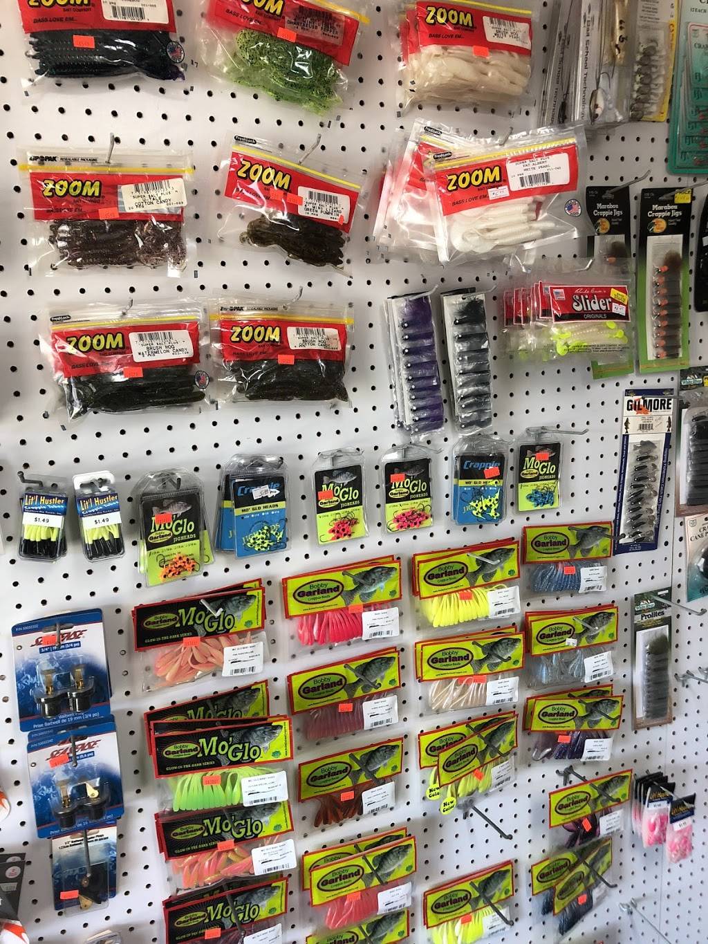 Bait An Twine Snacks | restaurant | 85 Tennessee Ave N, Parsons, TN 38363, USA | 7312571280 OR +1 731-257-1280