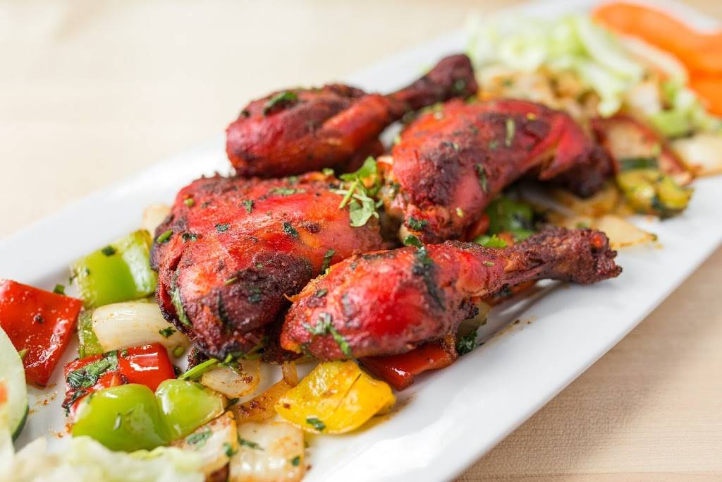 Curry On Fire indian Cuisine | restaurant | 1030 W Taylor St, Chicago, IL 60607, USA | 3126248888 OR +1 312-624-8888