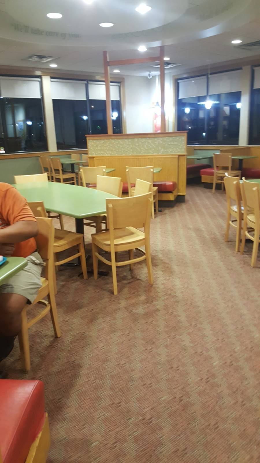 Wendys | restaurant | 1260 W Foothill Blvd, Rialto, CA 92376, USA | 9098732406 OR +1 909-873-2406