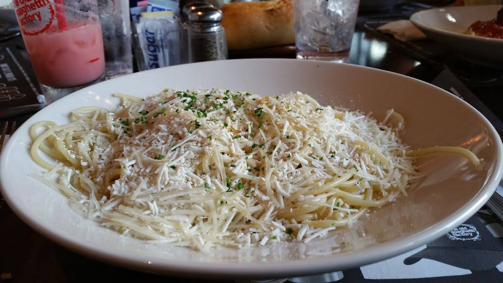 The Old Spaghetti Factory | restaurant | 1250 Pacific Ave #101, Tacoma, WA 98402, USA | 2533832214 OR +1 253-383-2214