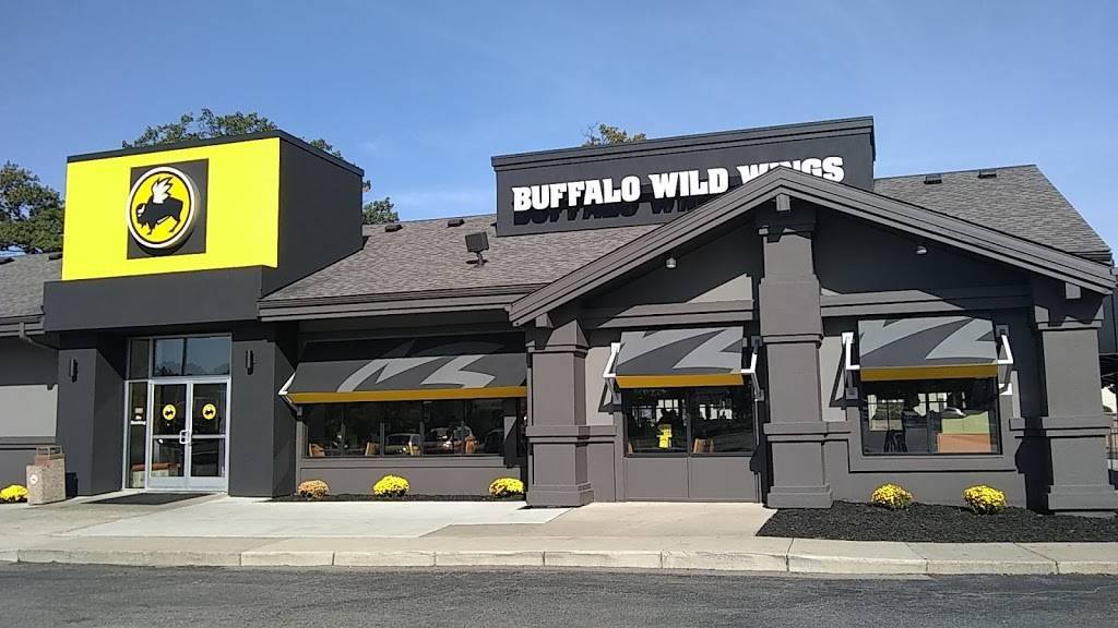 Buffalo Wild Wings | meal takeaway | 6677 N Wayne Rd, Westland, MI 48185, USA | 7346414000 OR +1 734-641-4000