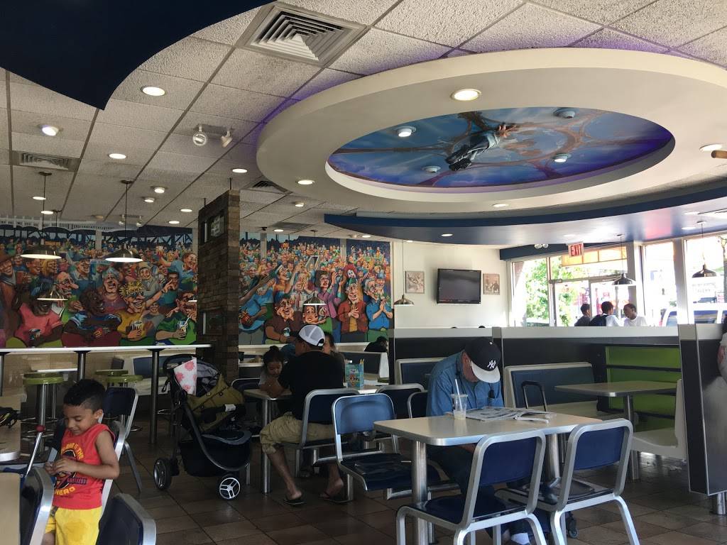 McDonalds | cafe | 51-67 E 161st St, Bronx, NY 10451, USA | 7185901990 OR +1 718-590-1990