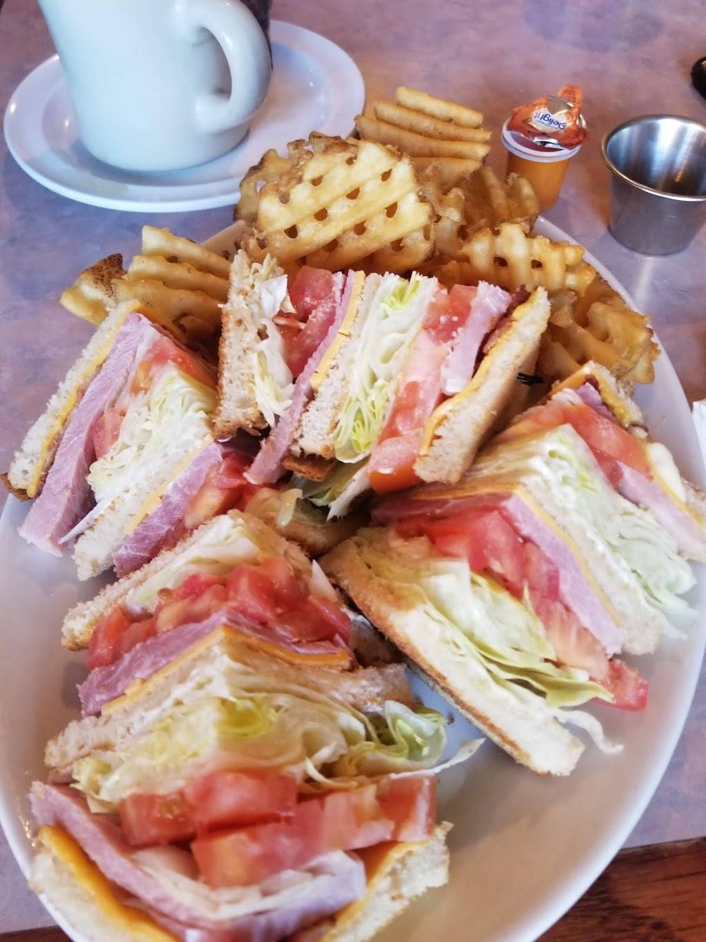 Moms Place | restaurant | 819 S Harlem Ave, Forest Park, IL 60130, USA | 7087716668 OR +1 708-771-6668