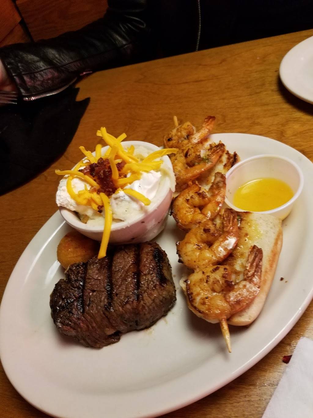 Texas Roadhouse | restaurant | 6130 College Dr, Suffolk, VA 23435, USA | 7574848979 OR +1 757-484-8979