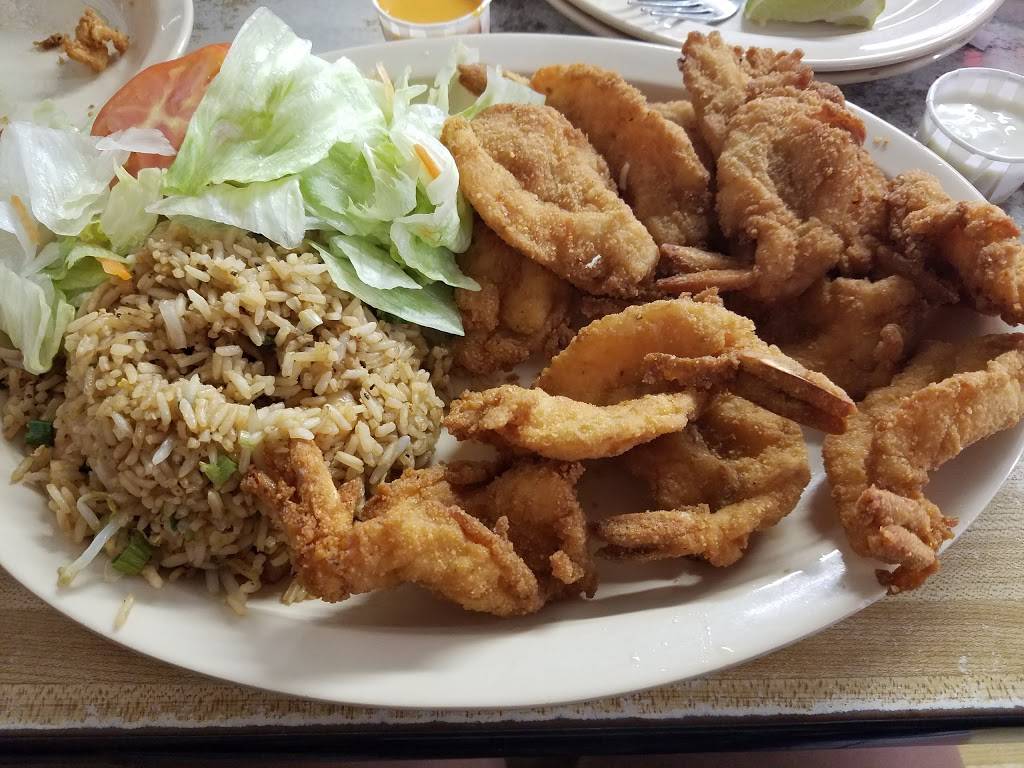 Connies Seafood | restaurant | 340 S 69th St, Houston, TX 77011, USA | 7139214622 OR +1 713-921-4622