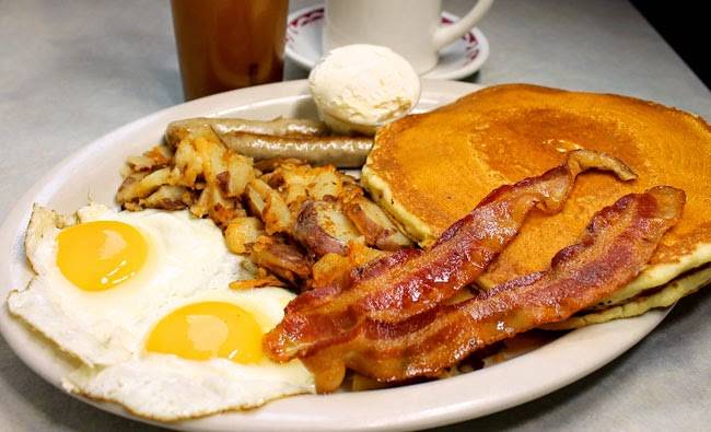 Patriots Diner | restaurant | 65 Founders Dr, Woonsocket, RI 02895, USA | 4017656900 OR +1 401-765-6900