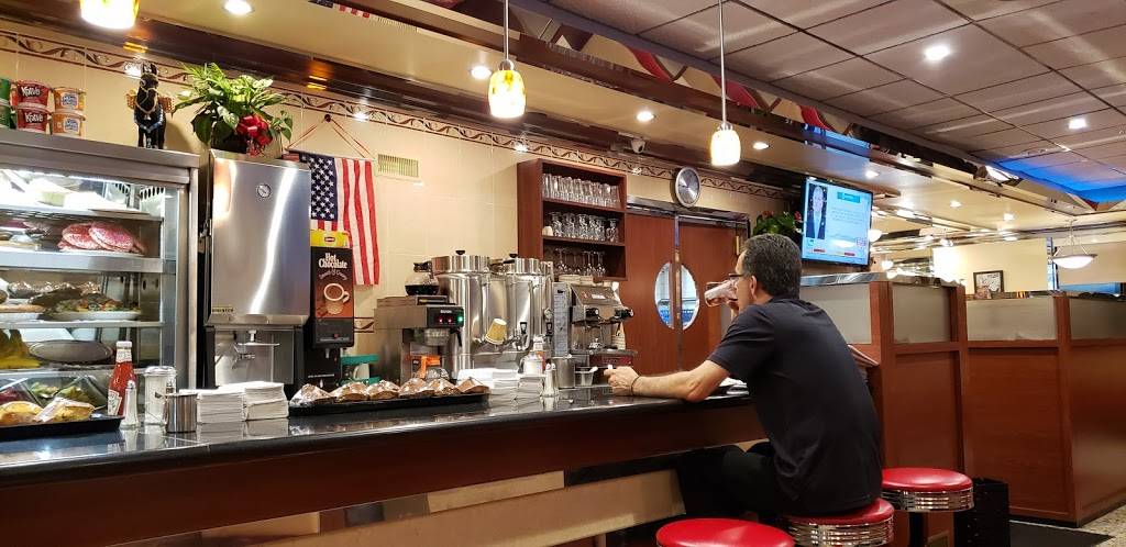 Hicksville Diner | restaurant | 495 E Old Country Rd, Hicksville, NY 11801, USA | 5169333777 OR +1 516-933-3777