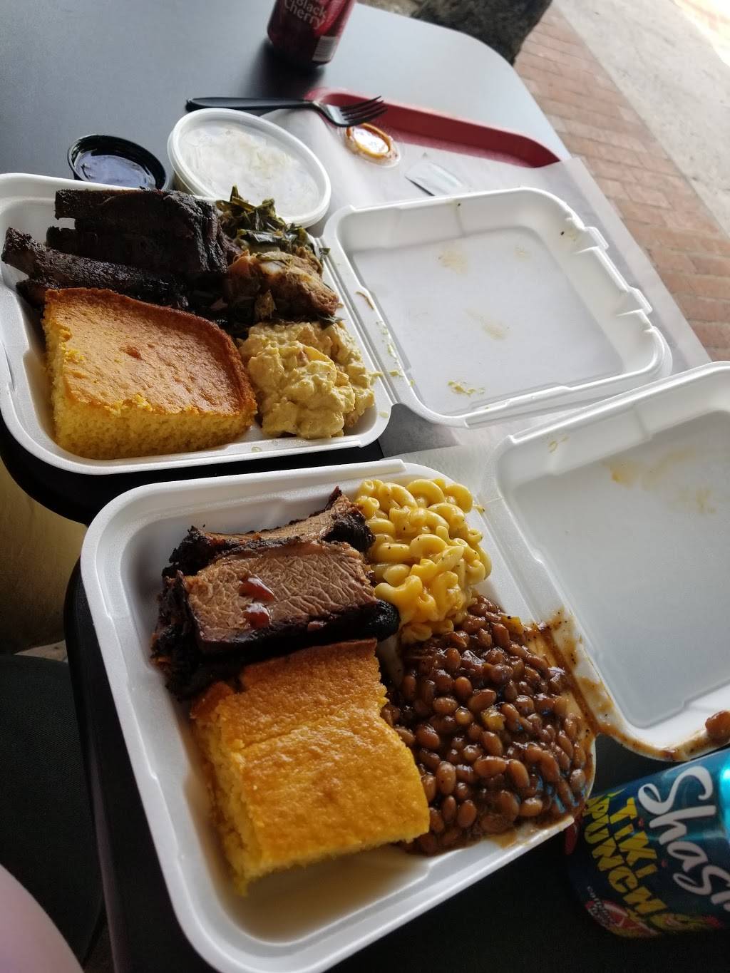 Bigmistas Barbecue & Sammich Shop | restaurant | 3444 N Los Coyotes Diagonal, Long Beach, CA 90808, USA | 5624526565 OR +1 562-452-6565