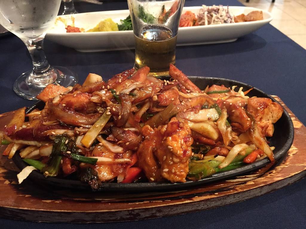 HARU | restaurant | 628 Vine St, Cincinnati, OH 45202, USA | 5133810947 OR +1 513-381-0947