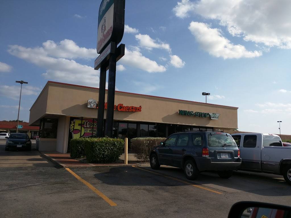 Little Caesars Pizza | meal takeaway | 419 E Pioneer Pkwy Suite A, Grand Prairie, TX 75051, USA | 9722665314 OR +1 972-266-5314