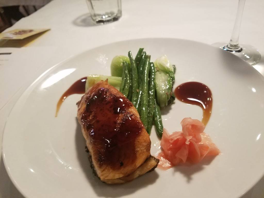 Friendship | restaurant | 2830 N Milwaukee Ave, Chicago, IL 60647, USA | 7732270970 OR +1 773-227-0970