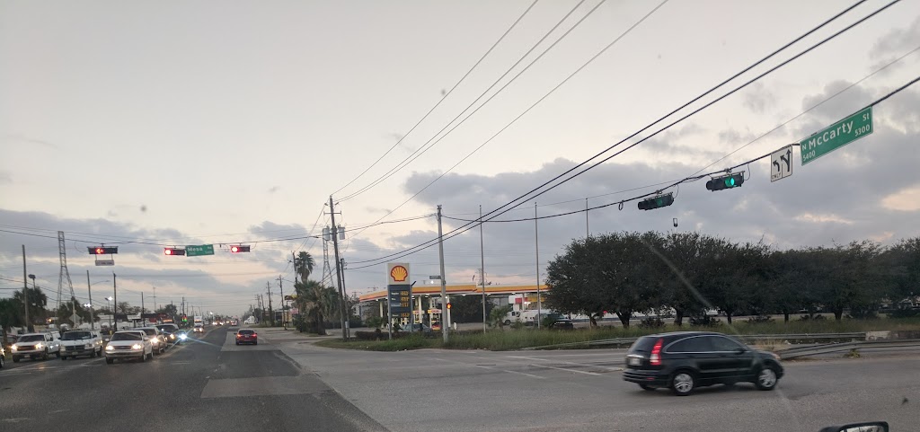 Valero | restaurant | 5303 N McCarty St, Houston, TX 77013, USA | 8322838786 OR +1 832-283-8786