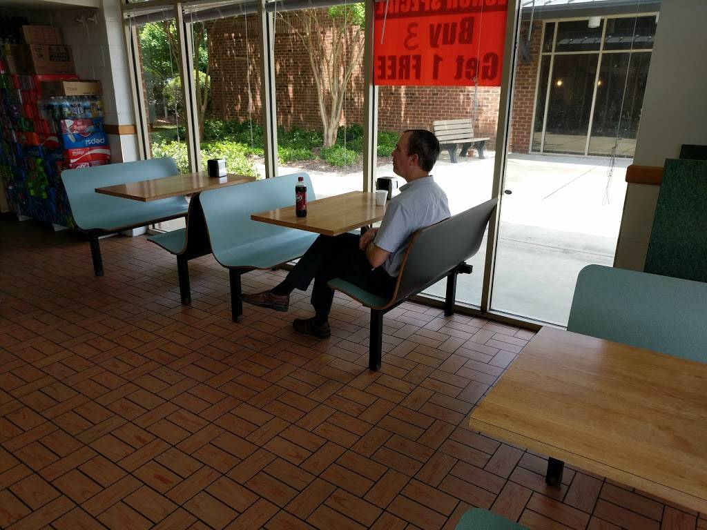 New China | restaurant | 4920 Monticello Ave, Williamsburg, VA 23188, USA | 7572205828 OR +1 757-220-5828