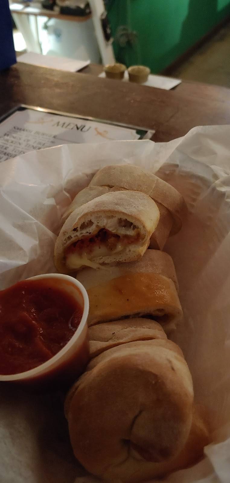 Dover Bar & Grill | restaurant | 319 VT-100, West Dover, VT 05356, USA | 8024642689 OR +1 802-464-2689