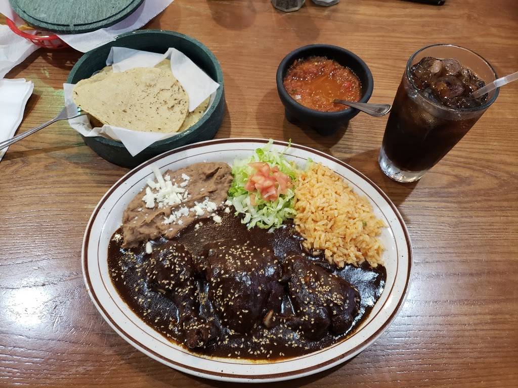 Rams Mexican Restaurant | restaurant | 2302 S Blue Island Ave, Chicago, IL 60608, USA | 7738237159 OR +1 773-823-7159