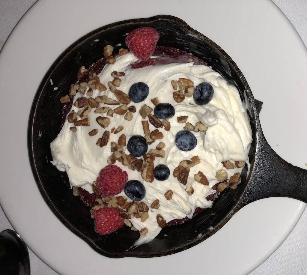 TAPS Fish House & Brewery | restaurant | 2745 Lakeshore Dr, Corona, CA 92883, USA | 9512775800 OR +1 951-277-5800