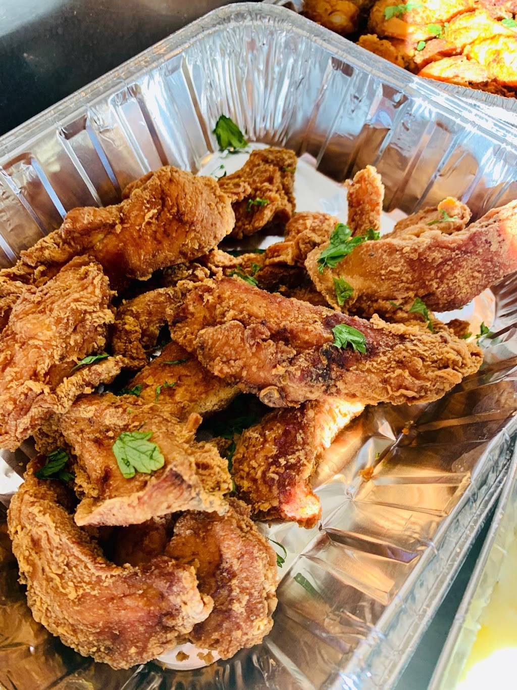 Pizzadilla and Wings | meal delivery | 1845 Nostrand Ave., Brooklyn, NY 11226, USA | 7187904092 OR +1 718-790-4092