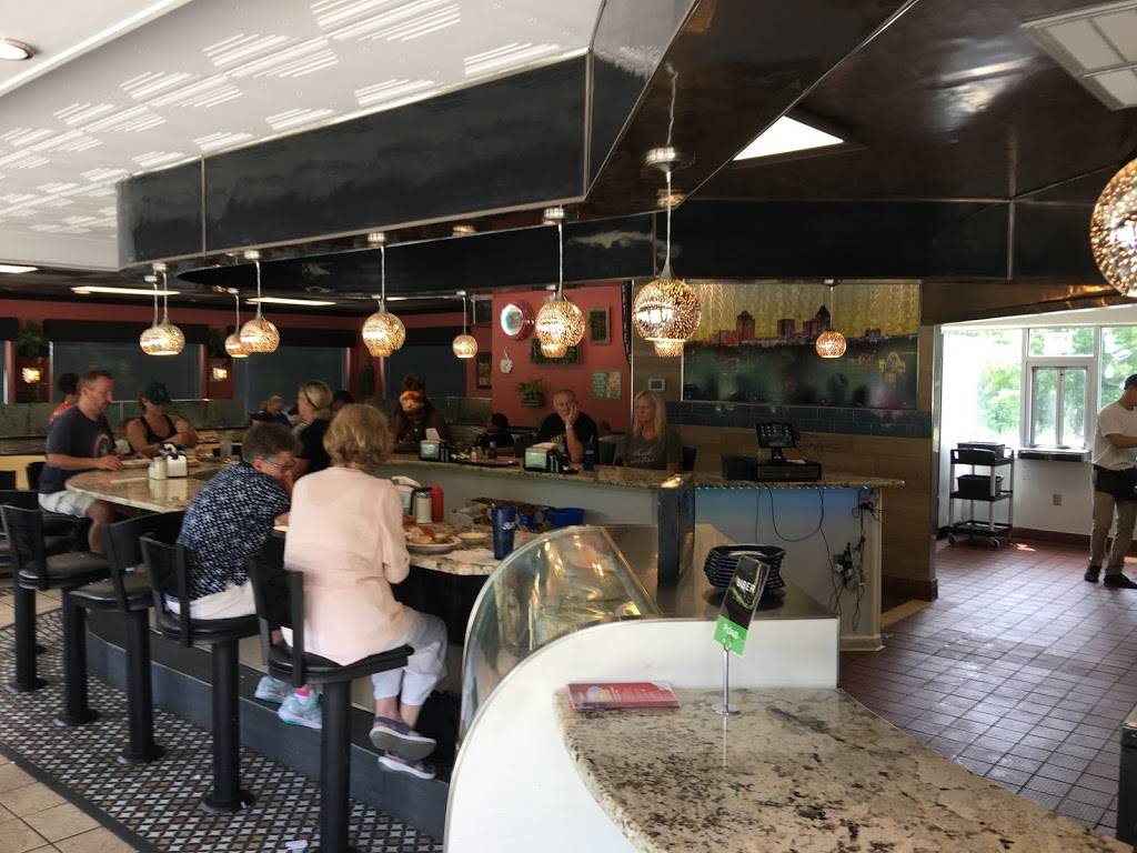 Jakes Diner | restaurant | 3512 Drawbridge Pkwy, Greensboro, NC 27410, USA | 3362857920 OR +1 336-285-7920
