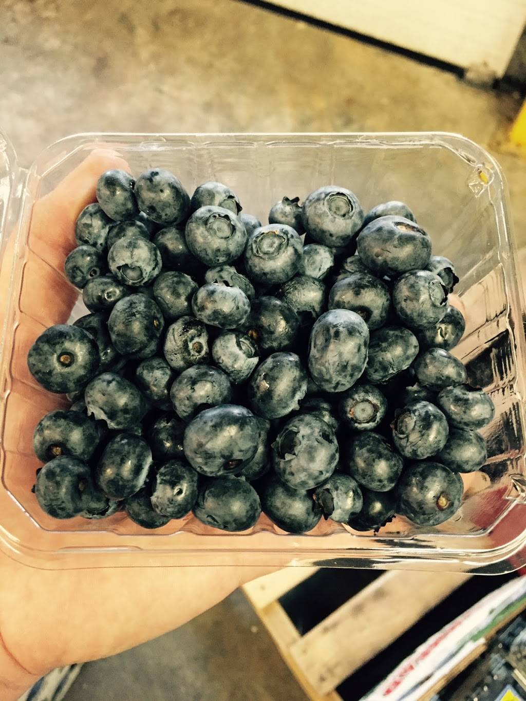 Micknucks Fresh Marketplace | restaurant | 570 Main St, Fiskdale, MA 01518, USA | 5083470116 OR +1 508-347-0116