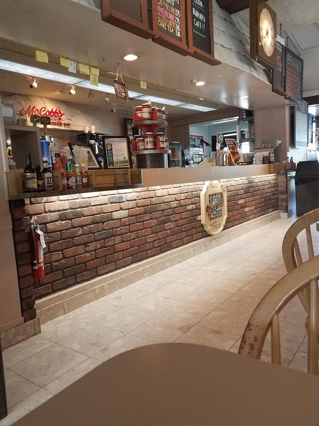 McCobbs Family Restaurant | restaurant | 2391 Hamburg Turnpike, Wayne, NJ 07470, USA | 9738350858 OR +1 973-835-0858